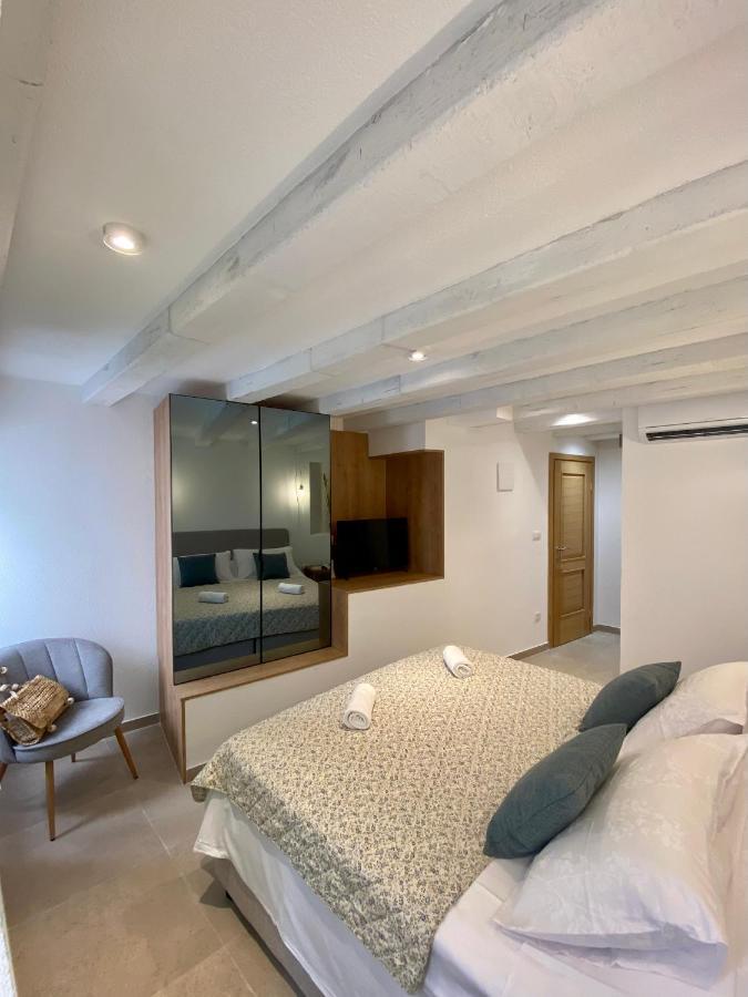 House Malena - Rooms Vis Ngoại thất bức ảnh